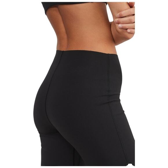 NWT Aritzia Powersculpt Resilient Yoga Pant in Black Size Medium Sold Out Online - Picture 7 of 15